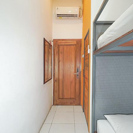 Cabin Hotel Ringroad Utara Maguwo Bagian luar foto
