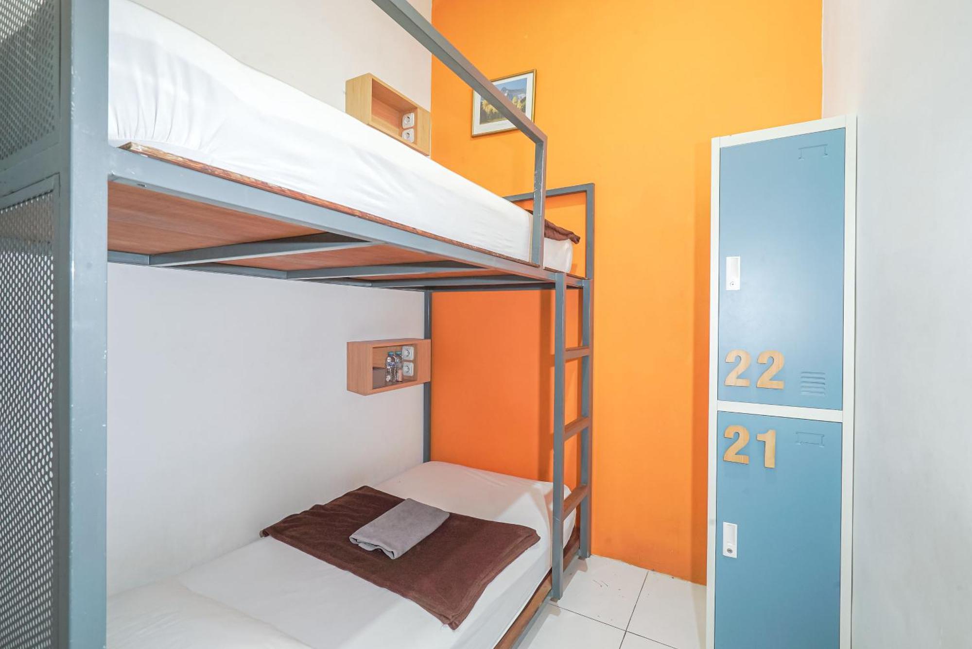 Cabin Hotel Ringroad Utara Maguwo Bagian luar foto